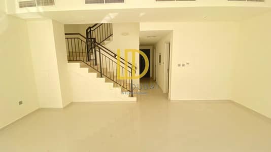 Brand New | Middle Unit |R2M14 Type| Large Terrace HL