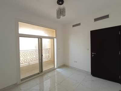شقة 2 غرفة نوم للايجار في قرية التراث، دبي - مبرد مجاني | قريب من المترو | إطلالة على المياه