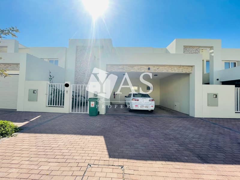 Outstanding | 3 Beds + Maid | Beach Access