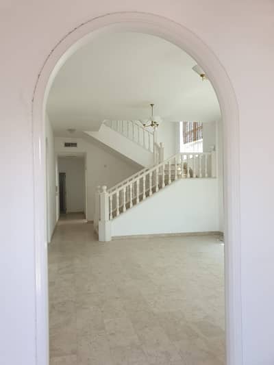 4 Bedroom Villa Compound for Rent in Umm Suqeim, Dubai - BEAUTIFUL 4BHK VILLA BURJ AL ARAB VIEW @ 180K / UMM SUQUEIM 3