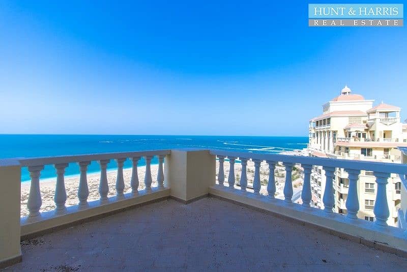 Sea Views - Spacious Studio - Very Well Maintained