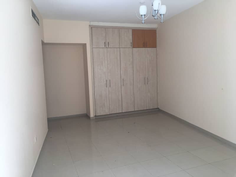 Apartments for sale in Sharjah Al Taawun overlooking the Mamzar Corniche