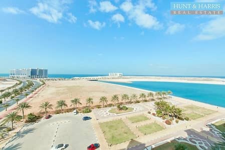 1 Bedroom Hotel Apartment for Sale in Al Marjan Island, Ras Al Khaimah - Amazing Sea View - Luxury Living - Beautifully Furnished