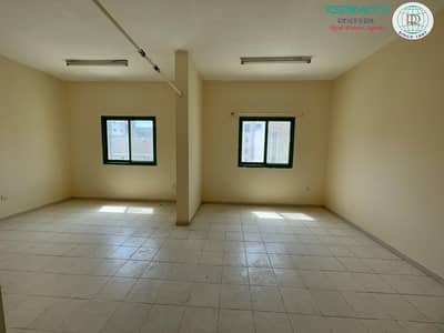 Studio for Rent in Al Ghuwair, Sharjah - SPACIOUS STUDIO FLAT WITH SPLIT DUCTED A/C AVAILABLE IN  ROLLA AREA BEHIND NMC HOSPITAL