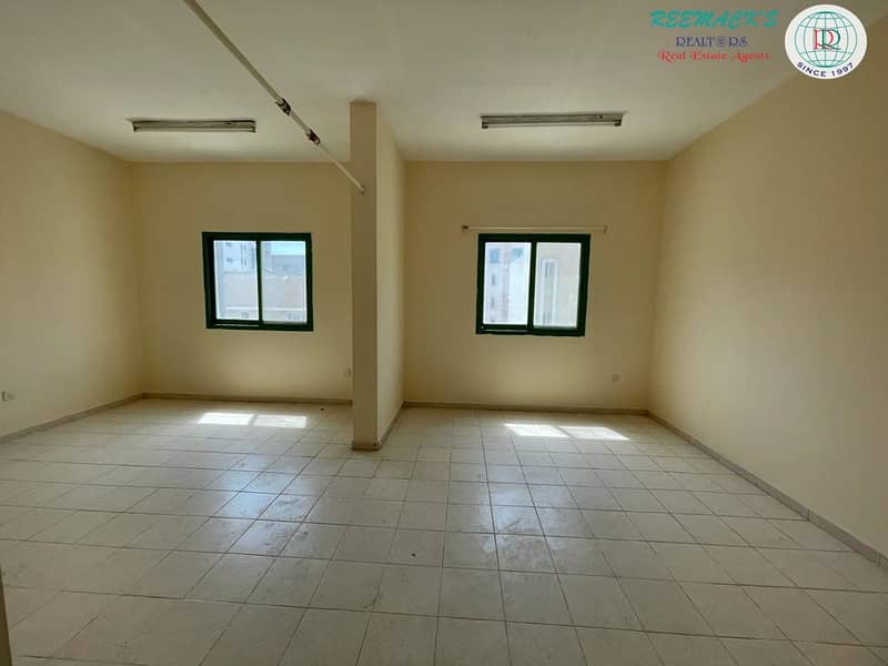 SPACIOUS STUDIO FLAT WITH SPLIT DUCTED A/C AVAILABLE IN  ROLLA AREA BEHIND NMC HOSPITAL