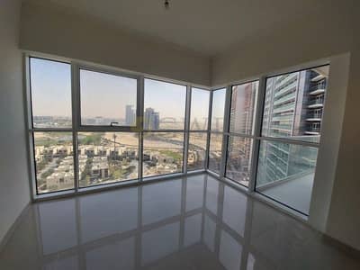 فلیٹ 2 غرفة نوم للايجار في داماك هيلز، دبي - شقة في برج كارسون B،كارسون - ذا درايف،داماك هيلز 2 غرف 110000 درهم - 5736533