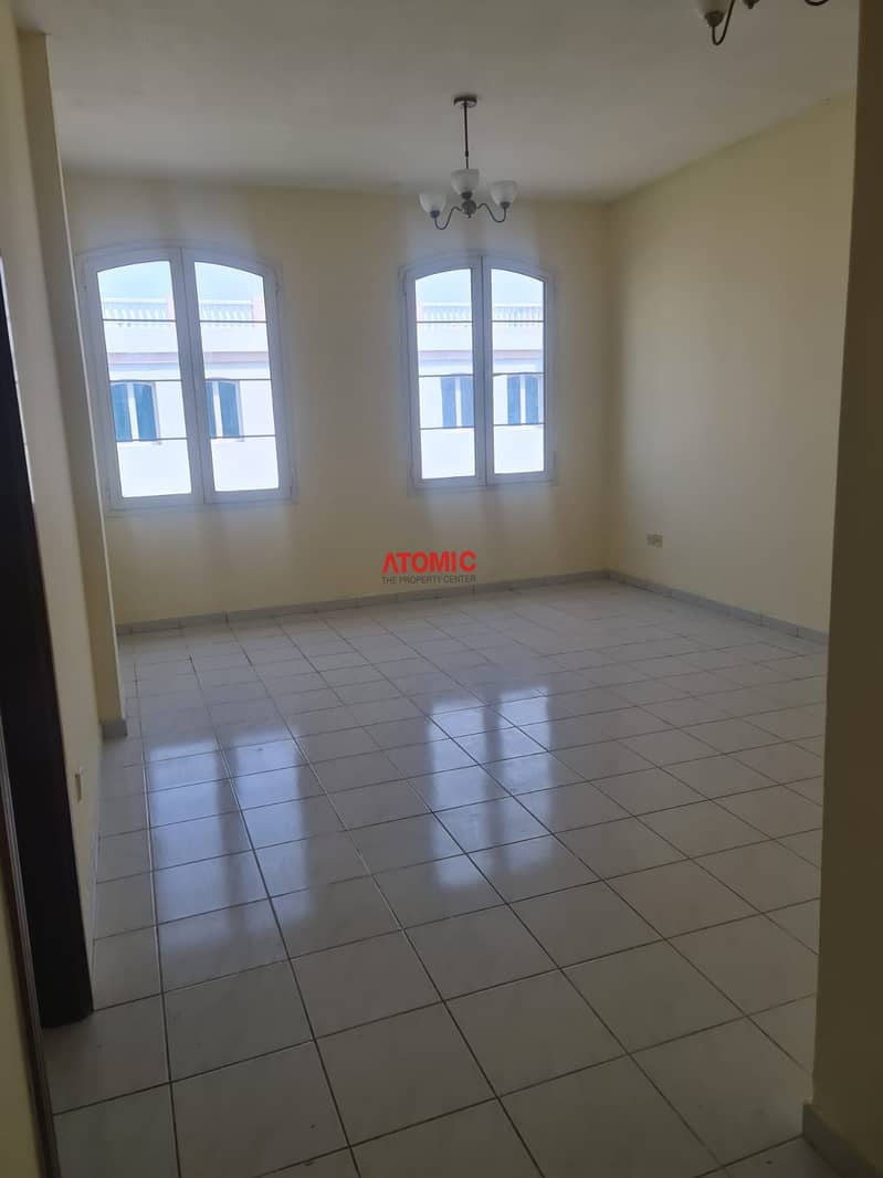 VACANT ONE BEDROOM FOR SALE 300,000 ENGLAND CLUSTER