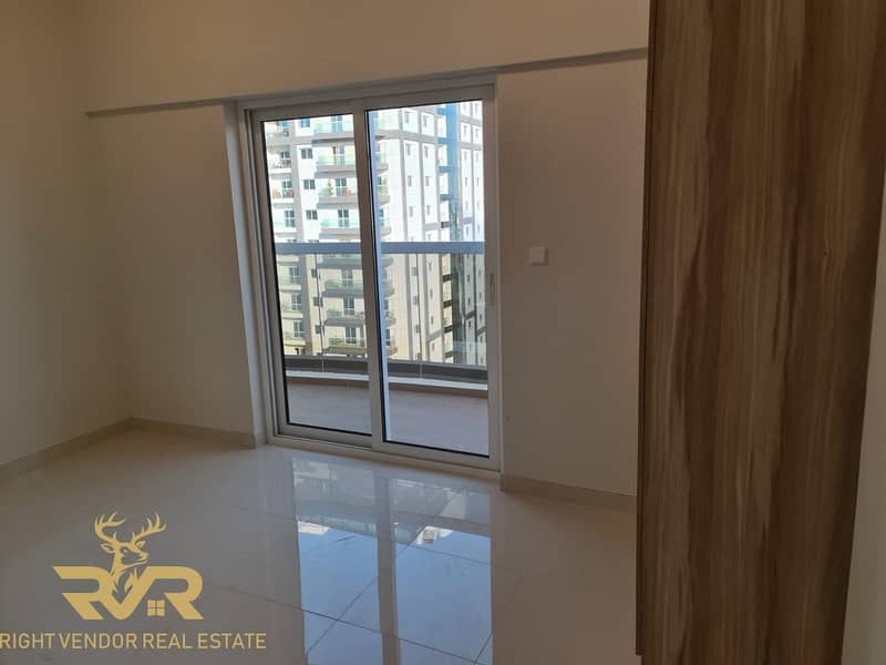 شقة في برج هيرا،مدينة دبي الرياضية 2 غرف 65000 درهم - 5809987
