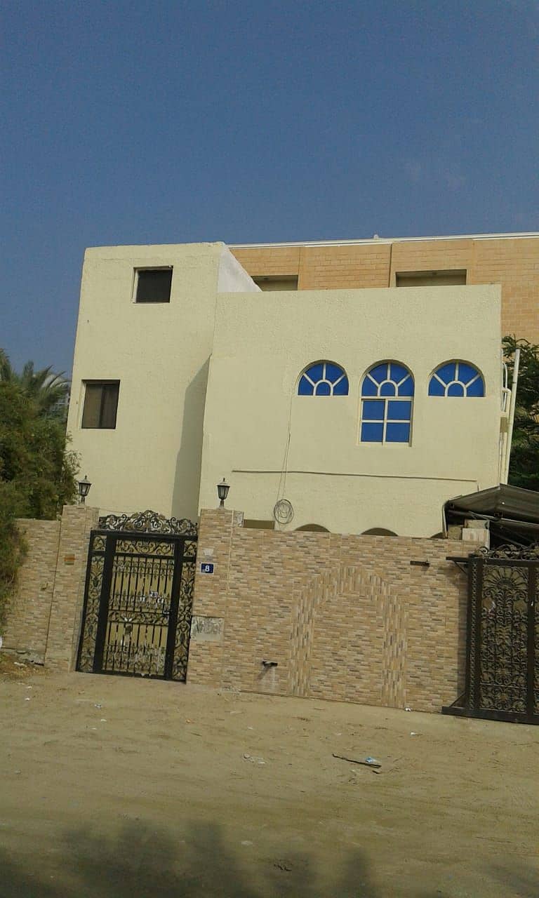 Villa for sale in Ajman Nuaimia An area of 6400 feet The two-storey villa is fully maintained, c