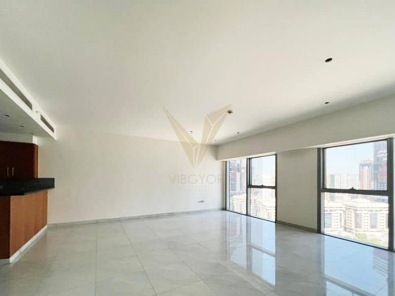 Perfect 1BR Option in DIFC - Huge and Rare Unit
