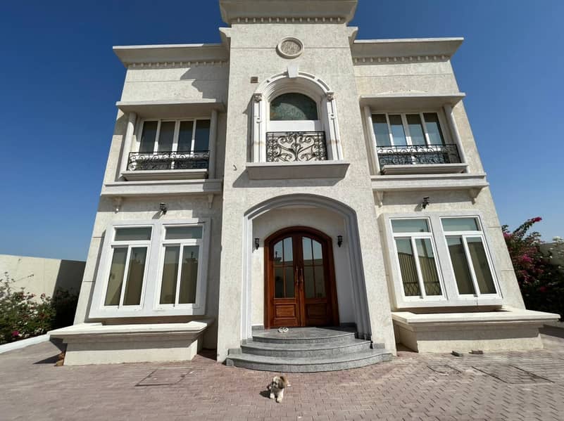 Villa for sale, with first-class finishes, in the Rahmaniyah area, at a special price