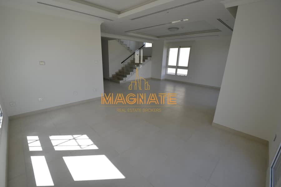 Close to Health Club | Vacant Now | Corner Plot Close to Health Club | Vacant Now | Corner Plot
