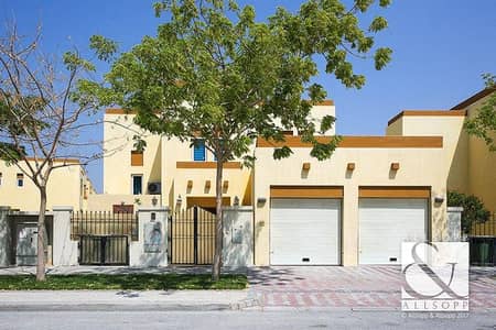 Private Pool l Upgraded Flooring | 3 Bed Private Pool l Upgraded Flooring | 3 Bed
