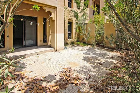 1 Bedroom Flat for Sale in Old Town, Dubai - Rare Layout | Study + Garden | South East Facing