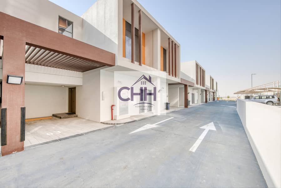 40 Very Elegant and New Townhouse in The Pulse close to Expo Dubai