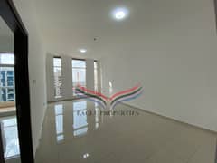 شقة في بناية الحسني 23،ند الحمر 1 غرفة 63000 درهم - 5645465