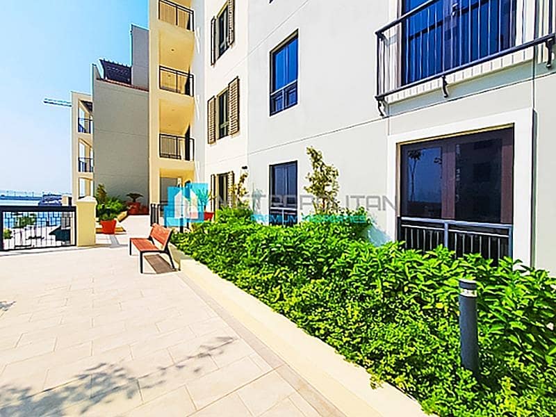 Sea View | Bright and Cozy | 2 Mins from Beach Sea View | Bright and Cozy | 2 Mins from Beach