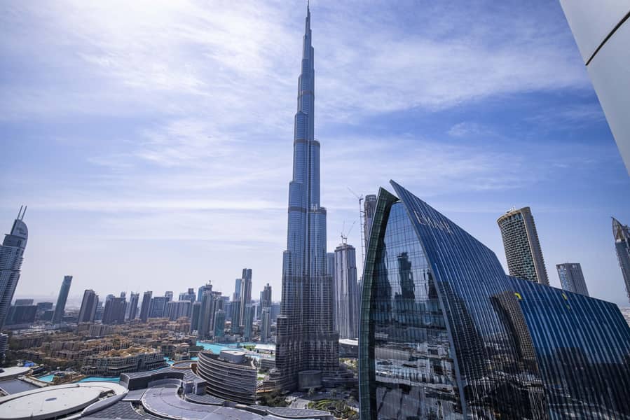 Stunning View of Burj Khalifa| Fully Furnished| Vacant