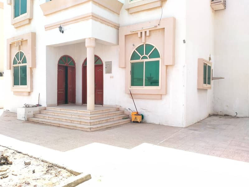 Big size 5 bedroom villa for rent in al Rawda 2 Ajman