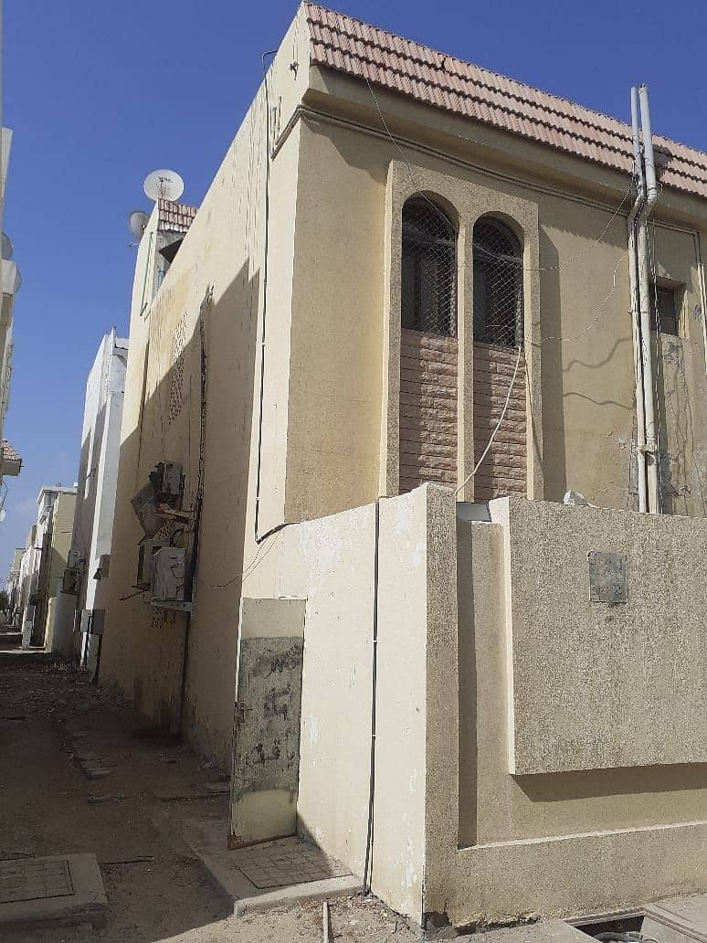 Villa for sale in Mohammed Bin Zayed City