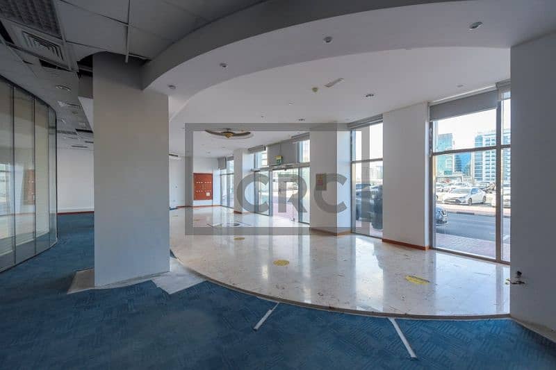 FITTED SHOWROOM FOR LEASE |PORT SAEED |NEGOTIABLE