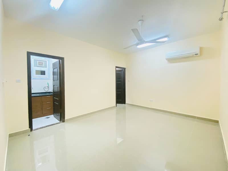 Lavish Studio with Separate Entrance and Yard in Al Shamkha
