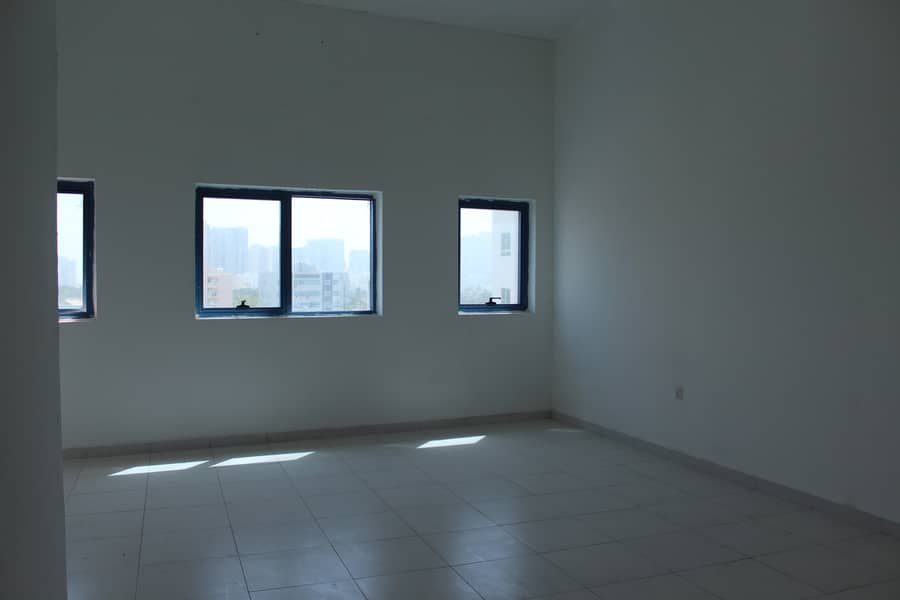 شقة في أبراج الراشدية،الراشدية 1 غرفة 215000 درهم - 5829048