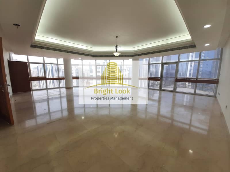 Beautiful & Stunning 4 BHK Penthouse with Maid\'s, Balcony & Parking| 300,000/Year| 3 Payments