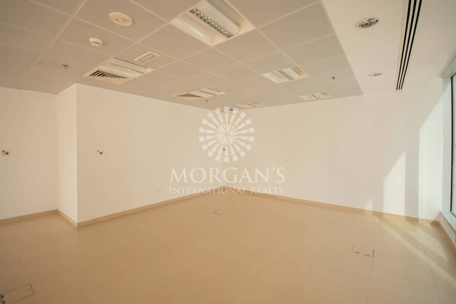 Fitted Office in Al Habtoor Business Tower