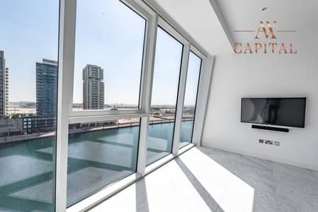 1 Bedroom Flat for Rent in Business Bay, Dubai - Brand New | Large Terrace | Beautiful Canal View |
