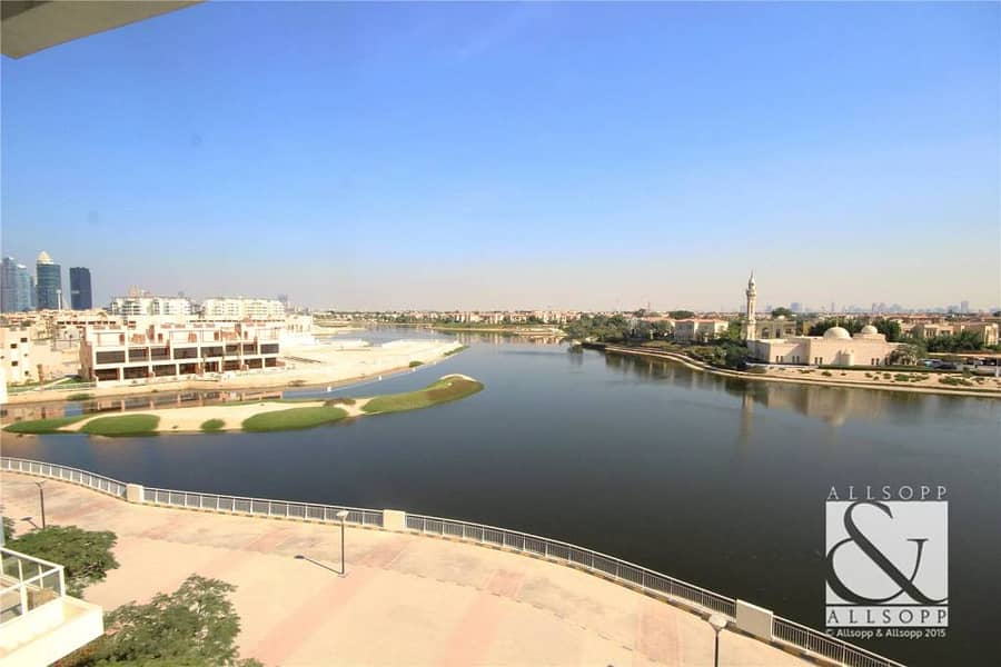 Large 3 Bed Duplex Apartment | Full Lake View
