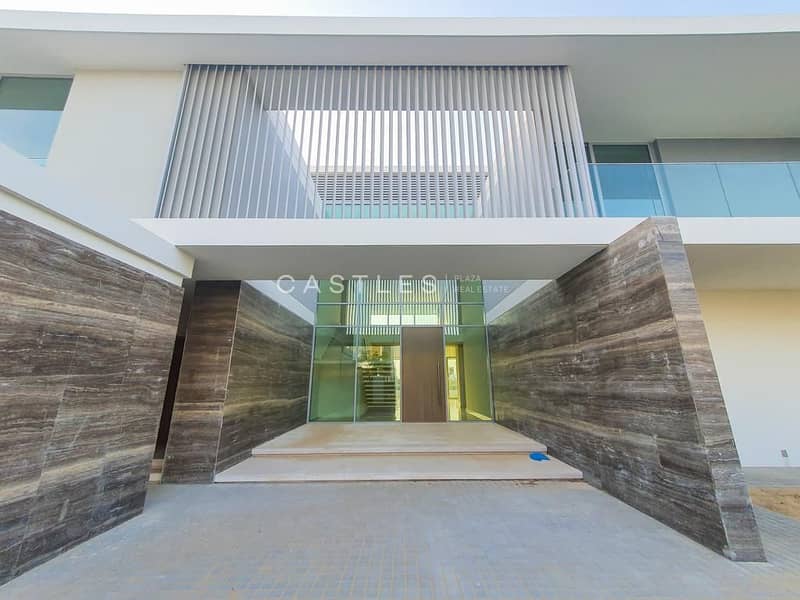Custom -Built ,  Luxury Villa In Dubai Hills