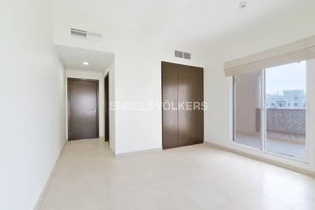 3 Bedroom Apartment for Sale in Remraam, Dubai - Well Priced |Spacious and Vacant |Huge Terrace