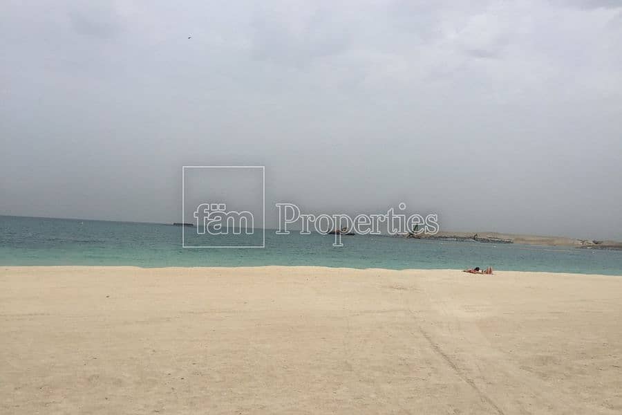 Large Type Full Sea View AED 1,200 per sq. ft