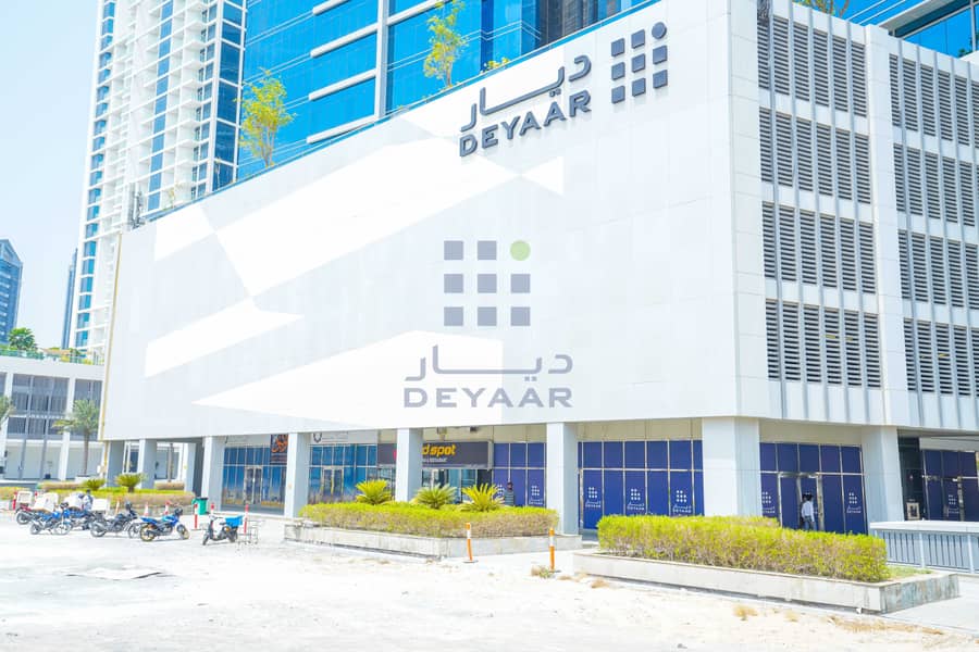 Spacious office space available with terrace in Business Bay