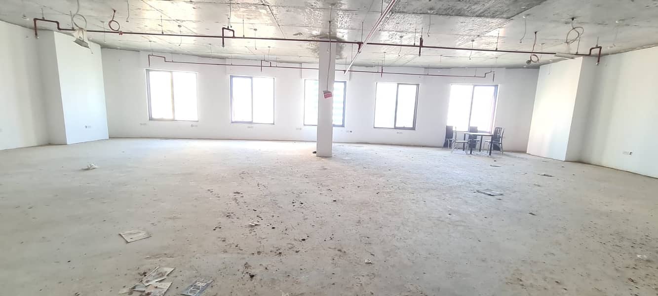 Full floor | Shell & core | 350/ sq ft