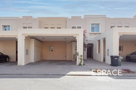 3 Bedroom Villa for Sale in Arabian Ranches, Dubai - Closed Kitchen | Vastu | Type 3M
