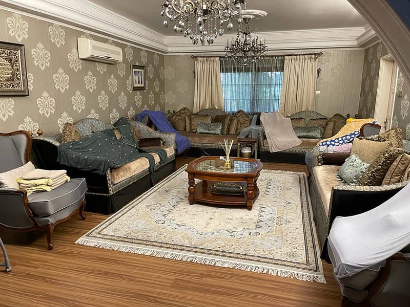 For sale a two-storey villa in Al Hamriya, Dubai, 5 bedrooms