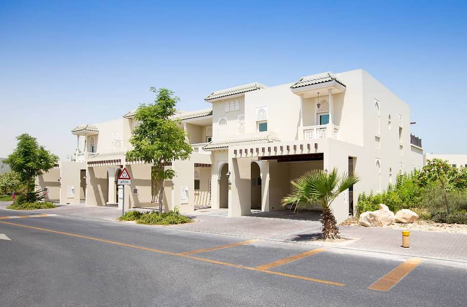 READY VILLA ! Pay 5% and move in TODAY ! 4% DLD fee waiver villas and townhouses in Al Furjan !