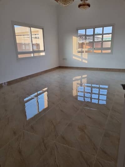 For sale villa in Al-Yash, two floors, the ground consists of a council, a hall, a master bedroom, a kitchen, a storeroom, and a maid's room with a ba
