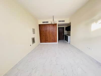 Studio for Rent in Muwailih Commercial, Sharjah - Brand New Studio | 1 Month Free | Parking Free | Wardrobes | in just 19k.