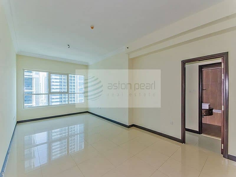 Beautiful 1 BR Apt. | Straight Layout | Park View