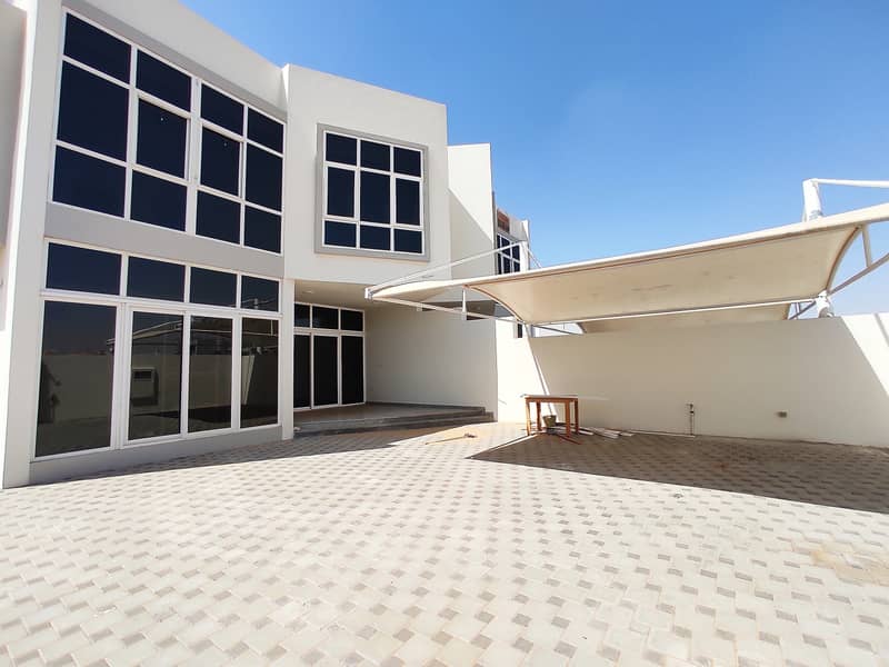 BRAND NEW Big 5 BHK townhouse VILLAS For Sell in al Tai near nasma Residence Sharjah
