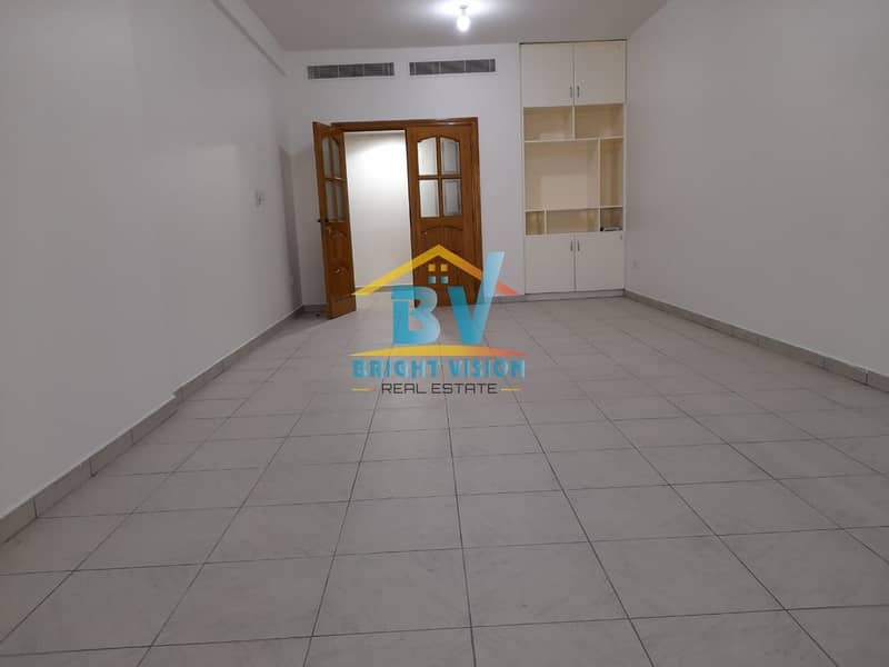 Spacious And Nice 3 Bedroom Apartment