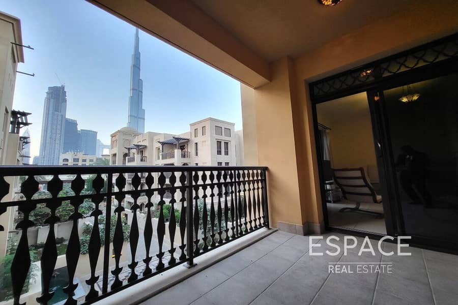 Bright One Bedroom Fully Furnished Unit Facing Burj Khalifa