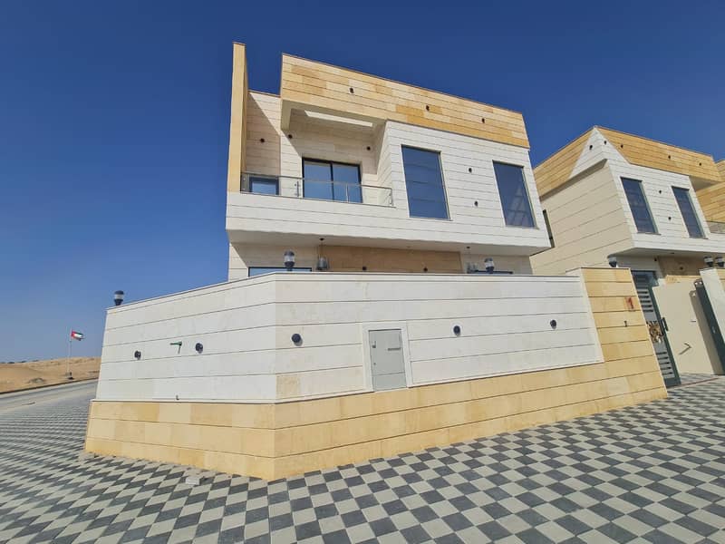 Villa for rent in Ajman, Jasmine area, very high quality, very special location two street corner It consists of 5 master bedrooms, a board and a mast