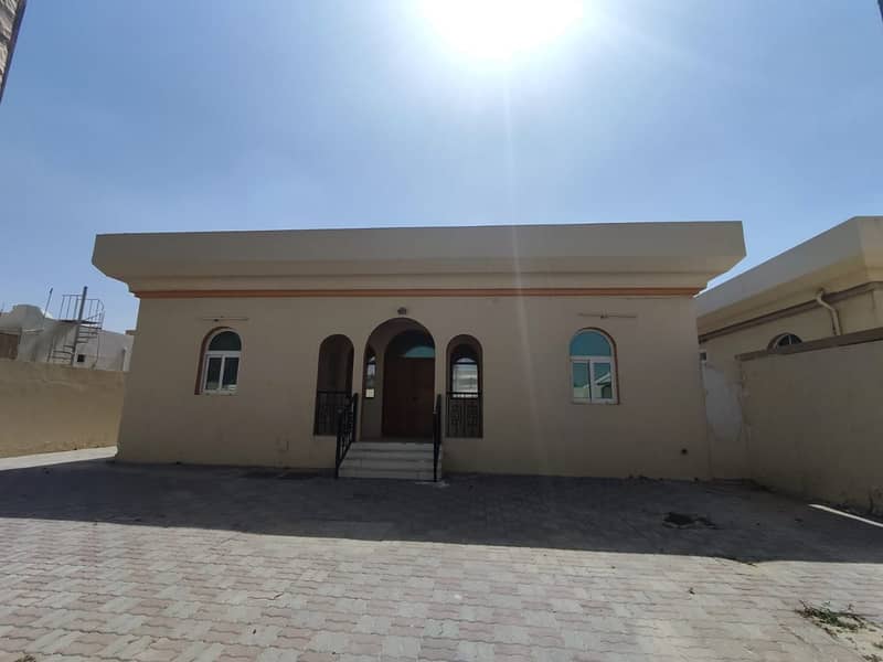 For rent  villa in Al Ramtha area in Sharjah