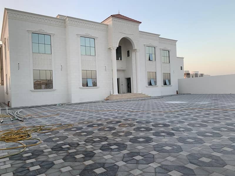 For sale a VIP villa in Al Shawamekh, the first inhabitant, ready to move in