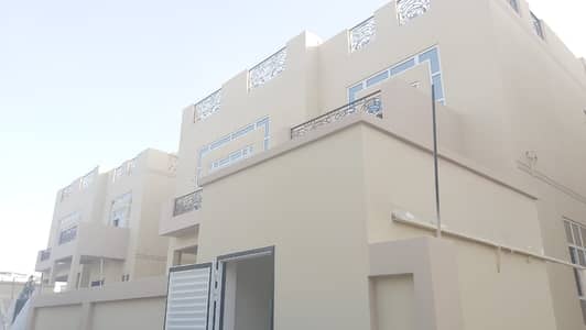 6 Bedroom Villa for Rent in Al Bateen, Abu Dhabi - Huge Commercial Villa | Best for a Clinic/Nursery