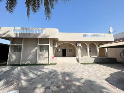 GROUND FLOOR VILLA AVAILABLE FOR RENT 3 BEDROOMS WITH HALL MAJLIS IN MUSHERIEF AJMAN IN 70,000/- AED YEARLY